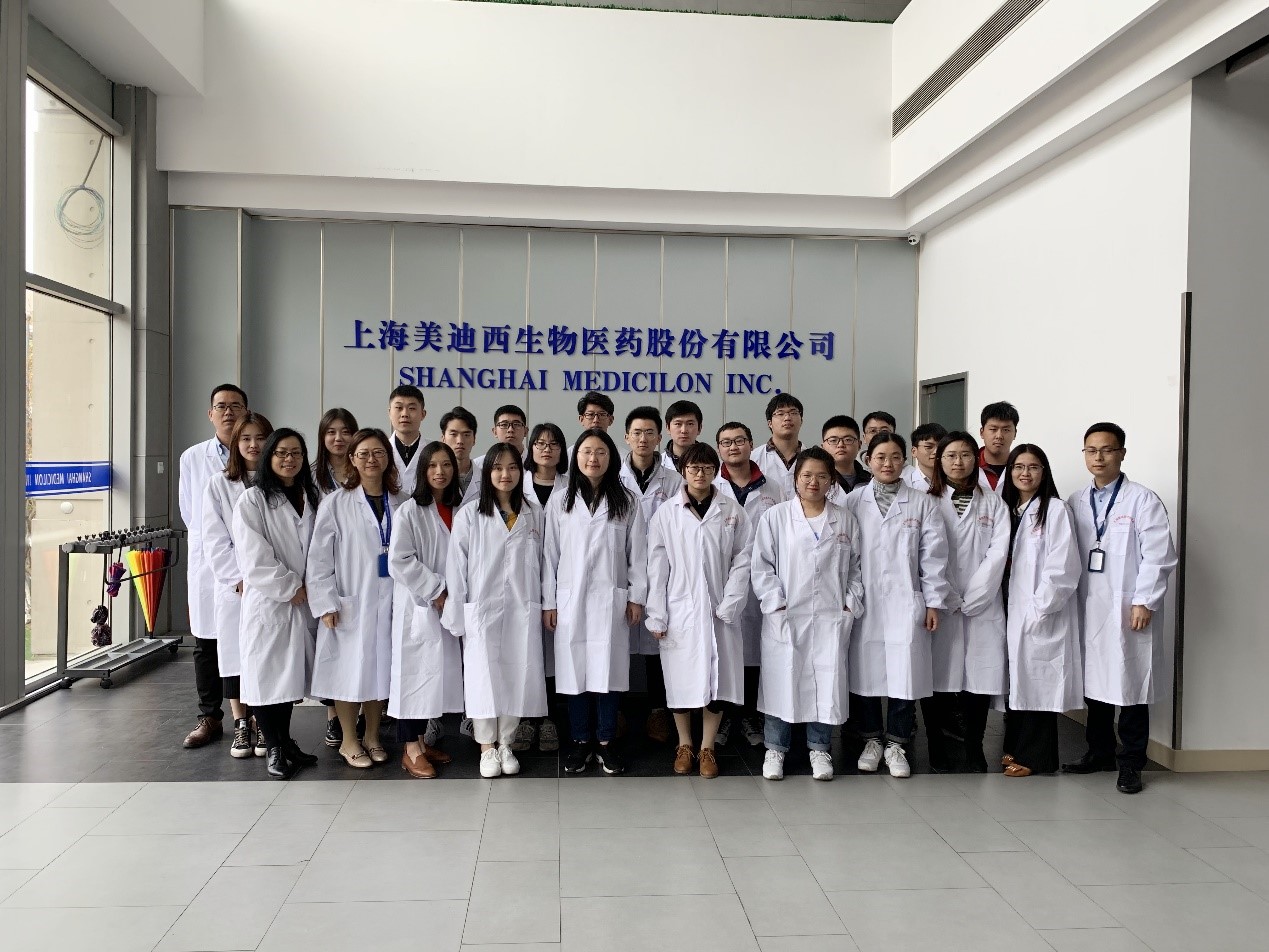 走进GA黄金甲，，，，与学子共话生长