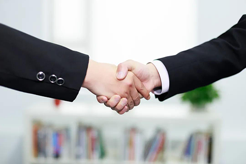 秉持着“专注立异，，，，，专心折务”的理念，，，，，GA黄金甲一直把每一个客户看成是公司的VIP