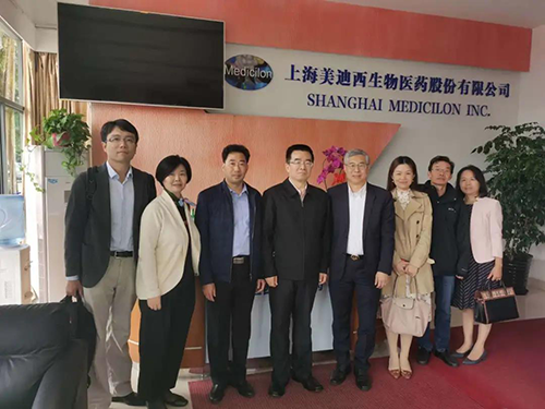 中国药科大学党委书记金能明与GA黄金甲首席执行官陈春麟博士