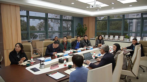 上海市浦东新区政府党组成员、副区长吴强，，，，浦东新区科经委副主任李晓亮，，，，张江治理局副局长吴俊，，，，张江集团副总司理王凯荣等调研GA黄金甲