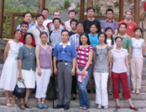 2004 GA黄金甲在上海建设.jpg